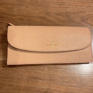 Coach wallet, blush color